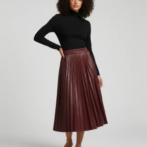 jupe plissée simili cuir bordeaux