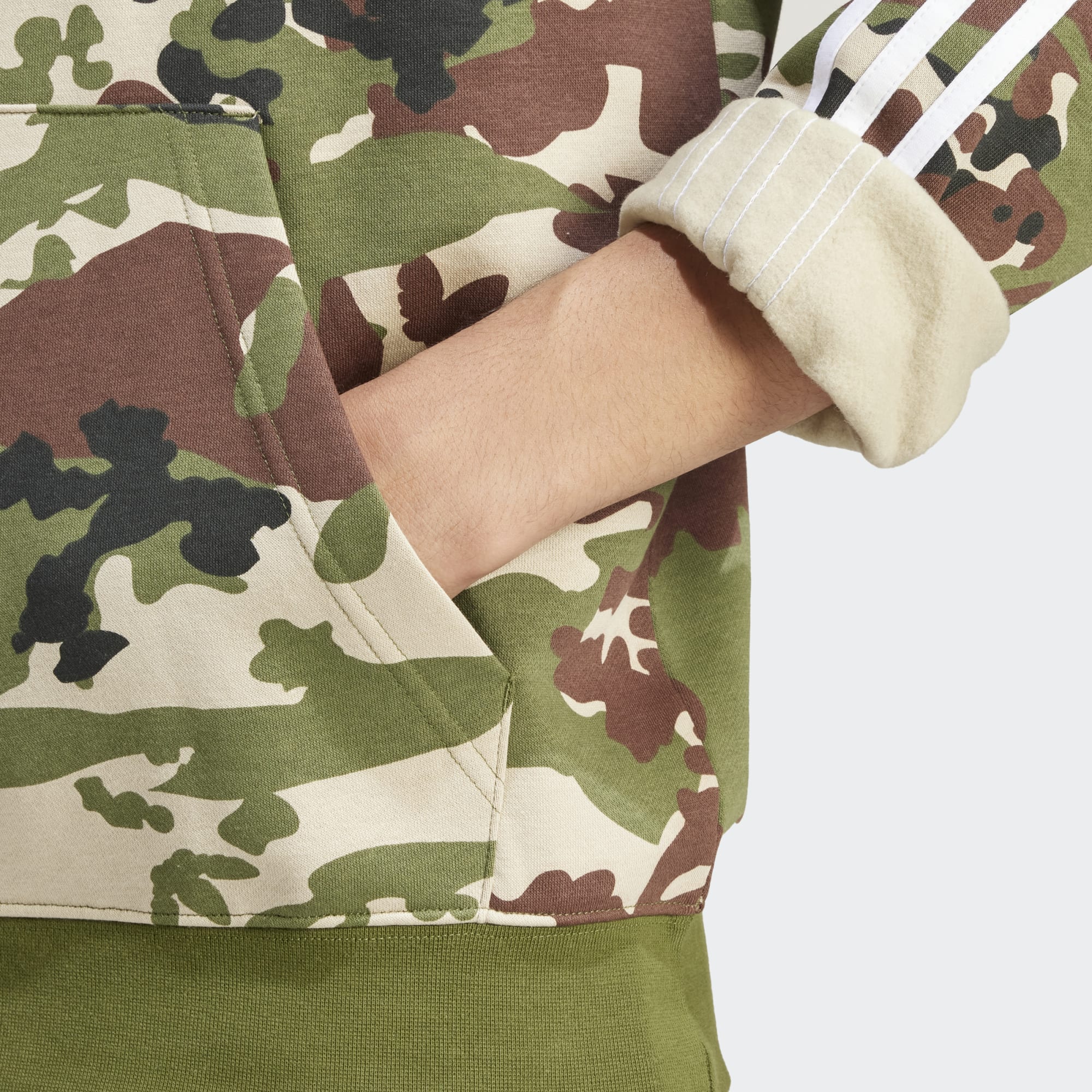 ADIDAS-H-CHANDAIL À CAPUCHE CAMO TRÈFLE – Image 5